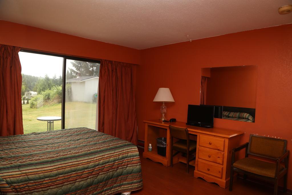 Timberlodge Rv & Campground Port Alberni Ngoại thất bức ảnh
