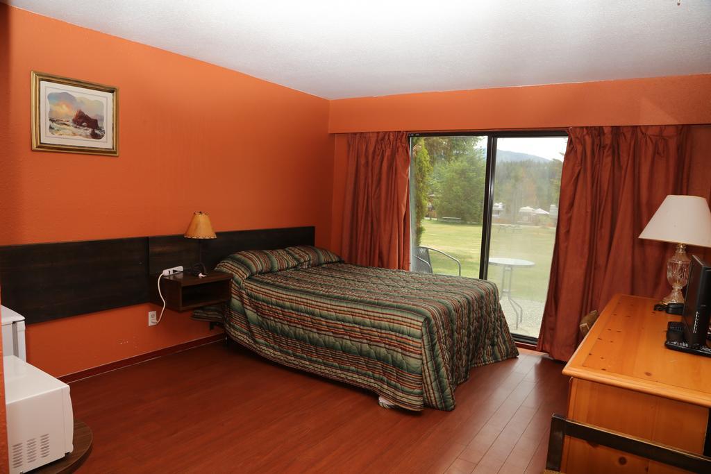 Timberlodge Rv & Campground Port Alberni Ngoại thất bức ảnh