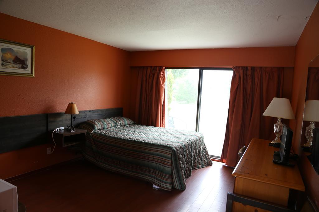 Timberlodge Rv & Campground Port Alberni Ngoại thất bức ảnh